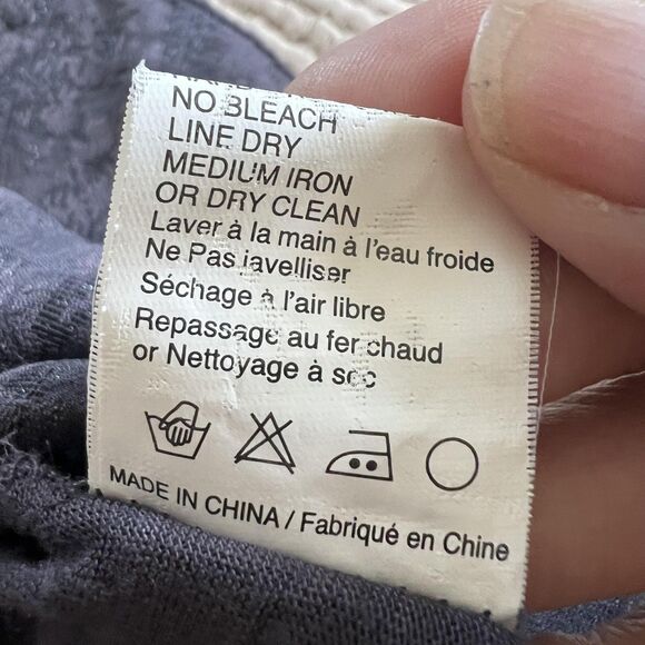 Anthropologie Tiny Blouse Women Medium Purple Black Velvet Burnout Silk Flaw - Picture 16 of 16